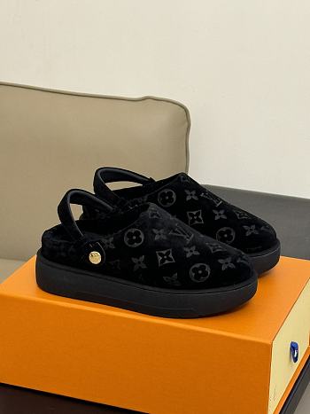 Louis Vuitton LV Aspen Platform Clog Black