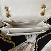 Chanel Flap Bag White Gold Hardware 19x14x6cm - 4