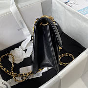 Chanel Flap Bag Black Gold Hardware 19x14x6cm - 2