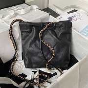 Chanel 22 Mini Handbag Black Caviar Gold 20 × 19 × 6 cm - 5