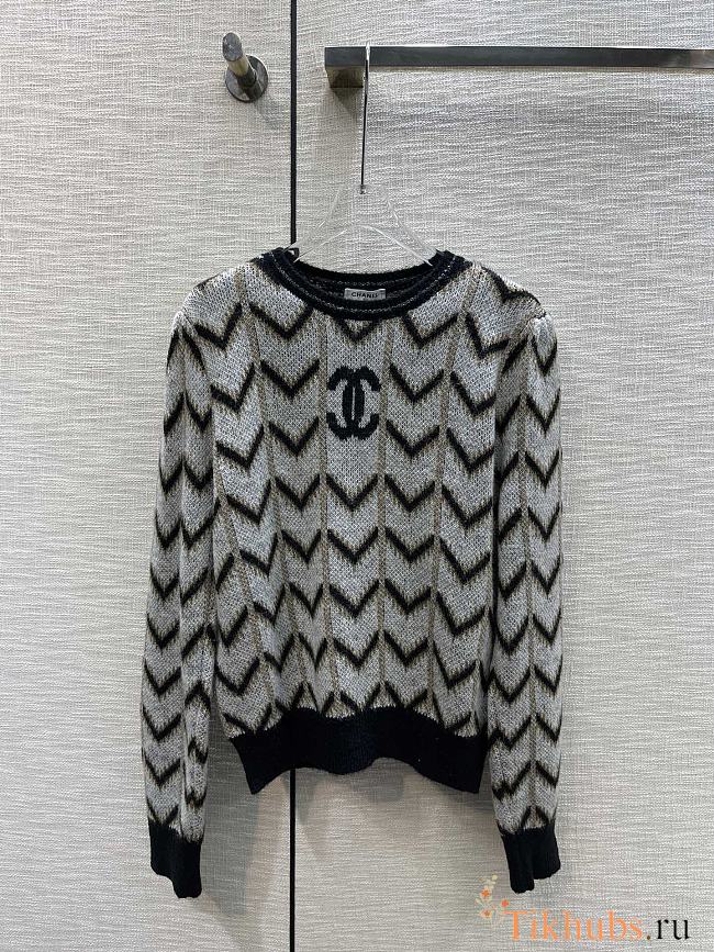 Chanel Black White Sweater - 1