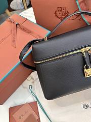 Loro Piana Neo Pouch Leather Crossbody Bag Black 19x11x6.5cm - 4