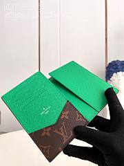 Louis Vuitton LV Passport Cover Monogram Green 10 x 14 x 2.5 cm - 2