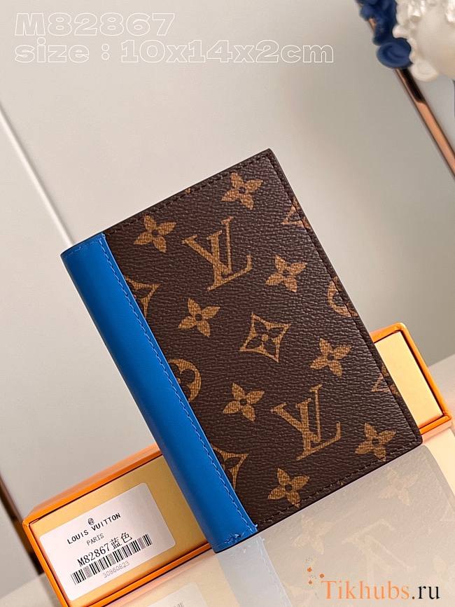 Louis Vuitton LV Passport Cover Monogram Blue 10 x 14 x 2.5 cm - 1