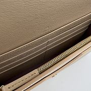 Gucci Chain Wallet With Gucci Script Beige 20x12.5x4cm - 2