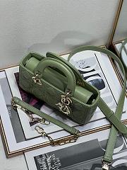 Dior Small Lady D-joy Bag Green 22x12x6cm - 6