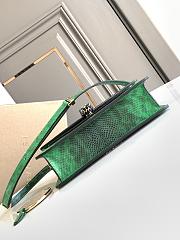 BVLGARI Serpenti Forever Snakeskin Shoulder Bag Green 22x15x4.5cm - 3