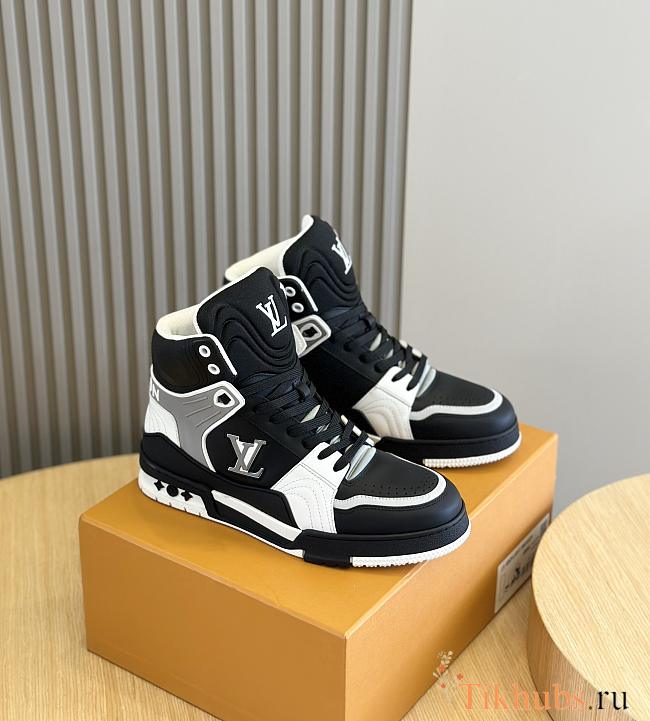 Louis Vuitton LV Black White Sneaker - 1