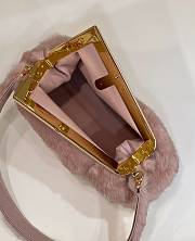 Fendi First Pink Shearling Bag 32.5x15x23.5cm - 3