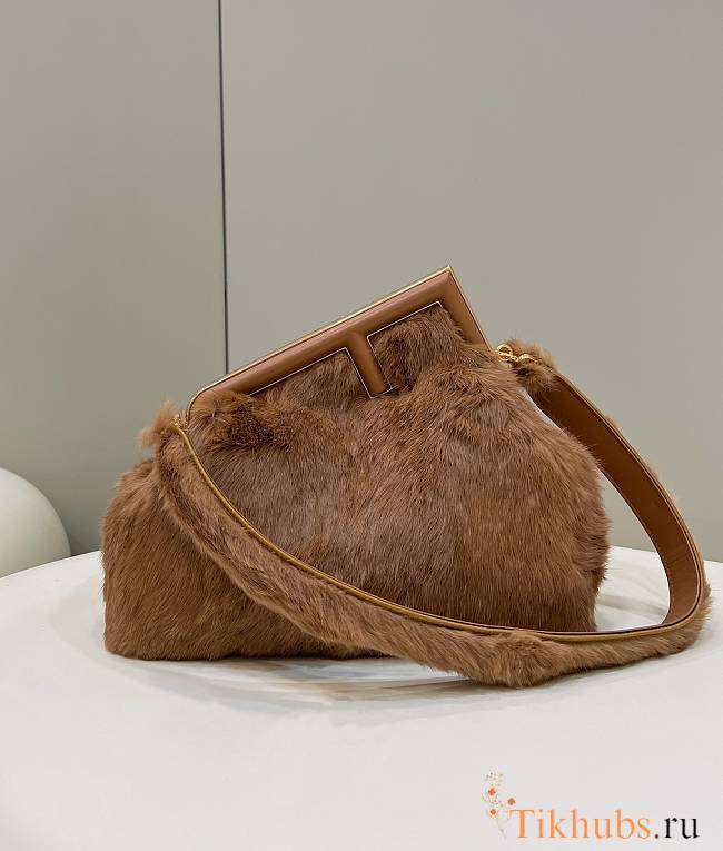 Fendi First Brown Shearling Bag 32.5x15x23.5cm - 1