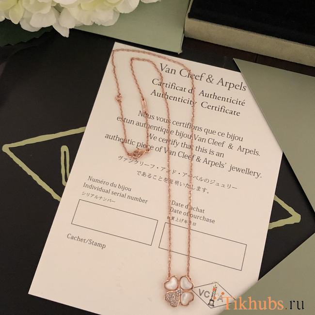 Van Cleef Arpels Necklace Sweet Alhambra Pendant Rose Gold - 1