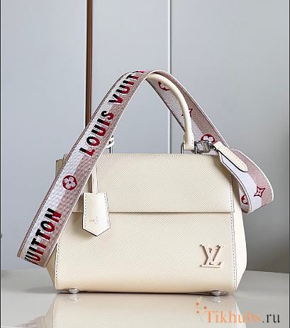 Louis Vuitton LV Epi White Bag BB 28 x 20 x 10 cm - 1