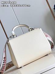 Louis Vuitton LV Epi White Bag BB 28 x 20 x 10 cm - 2