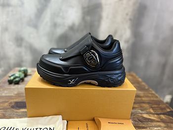 Louis Vuitton LV Discovery Black Sneaker