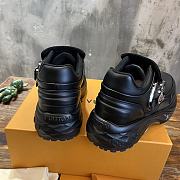 Louis Vuitton LV Discovery Black Sneaker - 4