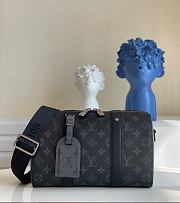 Louis Vuitton LV City Keepall Monogram 27 x 17 x 13 cm - 1