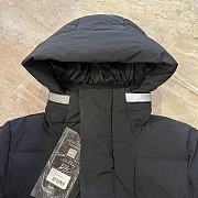 Canada Goose Black Jacket 02 - 2