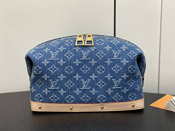 Louis Vuitton LV Pochette Cosmétique GM Denim Blue 27 x 18 x 9 cm