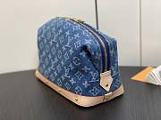 Louis Vuitton LV Pochette Cosmétique GM Denim Blue 27 x 18 x 9 cm - 3