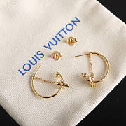 Louis Vuitton LV Gold Earrings 02 - 1