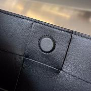 Bottega Veneta Cassette Intreccio Black Leather Pouch New 22.5x13.5x4.5cm - 2