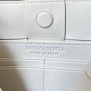 Bottega Veneta Cassette Intreccio White Leather Pouch New 22.5x13.5x4.5cm - 3