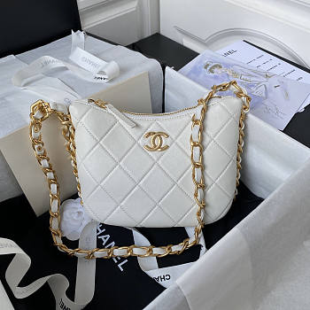 Chanel Hobo White Bag 23x23x6cm