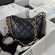 Chanel Hobo Black Bag 23x23x6cm - 4