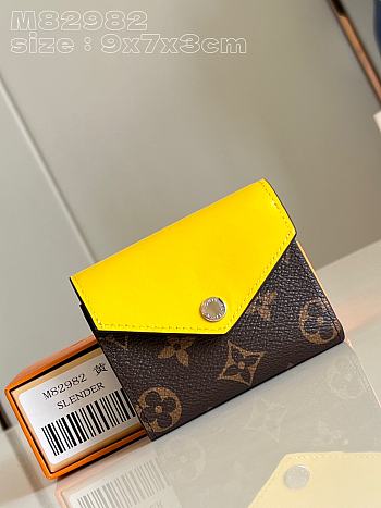 Louis Vuitton LV Zoé Wallet Yellow 9.5 x 7.5 x 3 cm