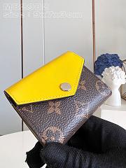 Louis Vuitton LV Zoé Wallet Yellow 9.5 x 7.5 x 3 cm - 2