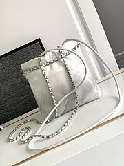 Chanel Mini 22 Handbag White Silver 20x19x6cm - 3