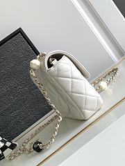 Chanel Flap Bag White 12.5x16x4.5cm - 5