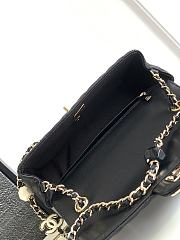 Chanel Flap Bag Black 19cm - 5