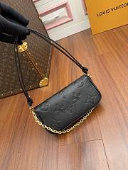 Louis Vuitton LV Ivy Wallet On Chain Black 23.5 x 12 x 4.3 cm - 3