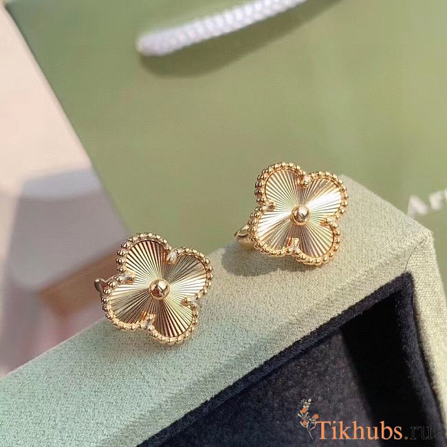 Van Cleef Arpels Earring Gold - 1