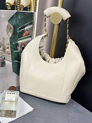 Loewe Small Squeeze Bag In Nappa Lambskin White 29x24x10.5cm - 3