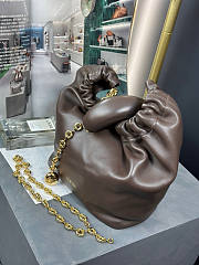 Loewe Small Squeeze Bag In Nappa Lambskin Chocolate 29x24x10.5cm - 3