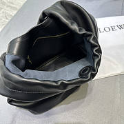 Loewe Small Squeeze Bag In Nappa Lambskin Black 29x24x10.5cm - 4