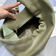 Loewe Small Squeeze Bag In Nappa Lambskin Green 29x24x10.5cm - 6