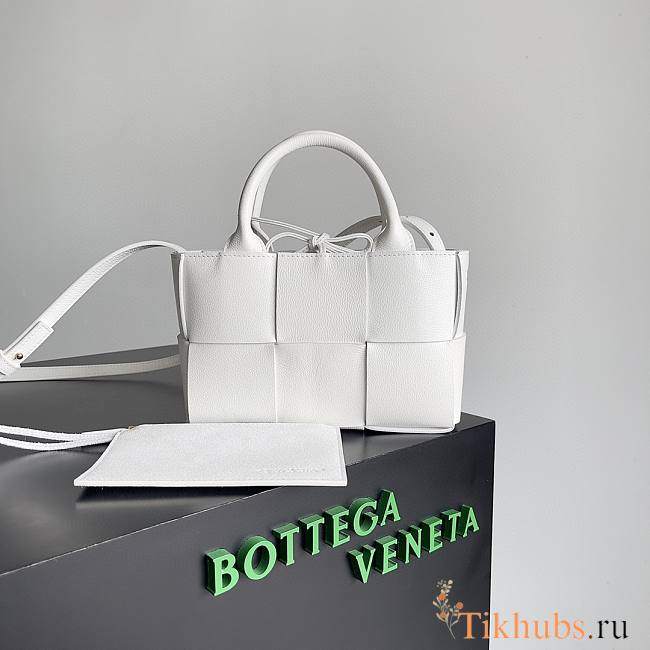 Bottega Veneta Candy Arco Leather Tote Bag White 20x13x7cm - 1