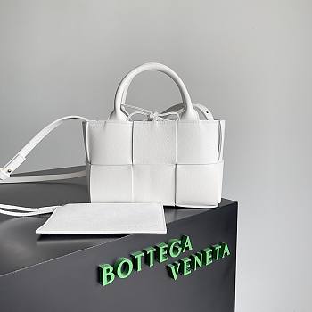 Bottega Veneta Candy Arco Leather Tote Bag White 20x13x7cm