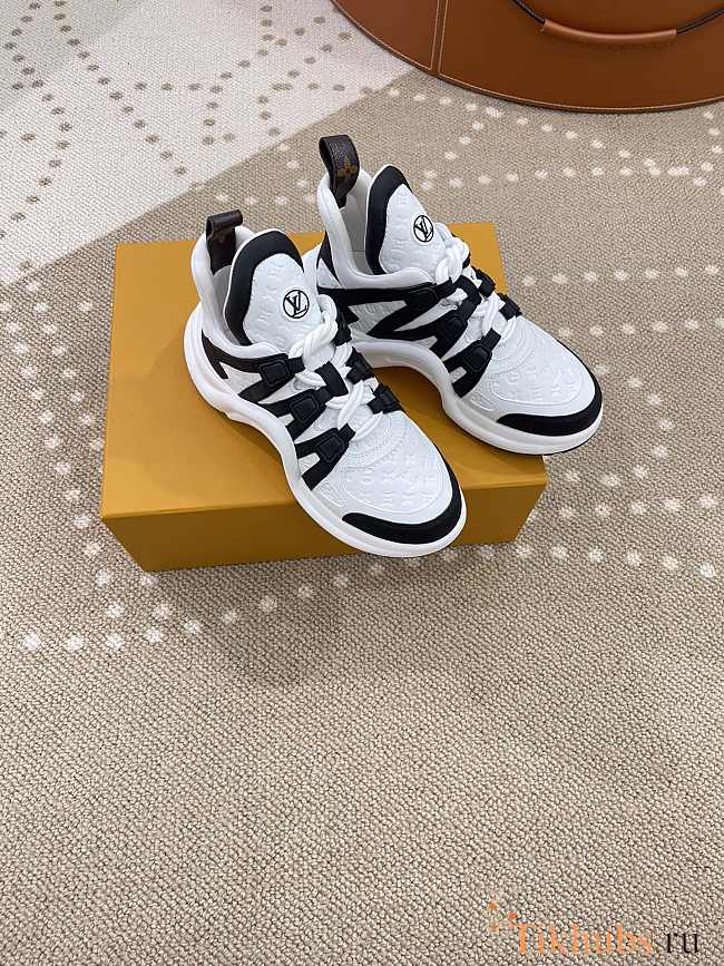 Louis Vuitton LV Archlight Trainers White Black Sneaker - 1