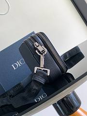 Dior Pouch With Strap Black Grained Calfskin 17 x 12.5 x 5 cm - 5