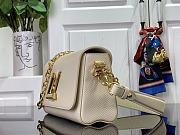 Louis Vuitton LV Twist West Bag White 23.5 x 12 x 7 cm - 5