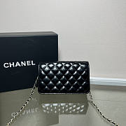 Chanel Flap Bag Wallet Black 19x12x3.5cm - 4