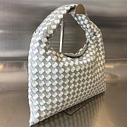 Bottega Veneta Hop Bag Agate Grey Glacier 41x20.5x7.5cm - 2