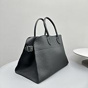 The Row Margaux 15 Calfskin Black 38.5x16x30cm - 3