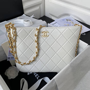 Chanel Large Hobo Bag White 36x24x6cm