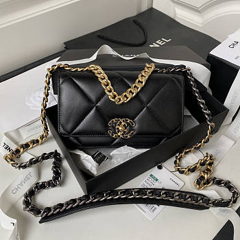 Chanel 19 Woc Wallet On Chain Black Gold 19cm