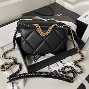 Chanel 19 Woc Wallet On Chain Black Gold 19cm - 4